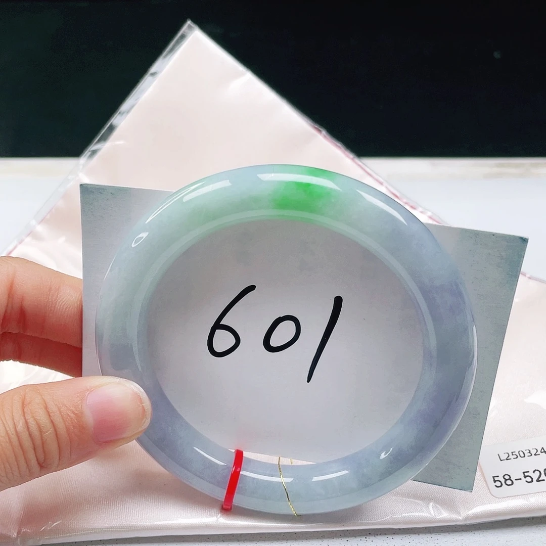 翡翠未镶嵌手镯58圆条