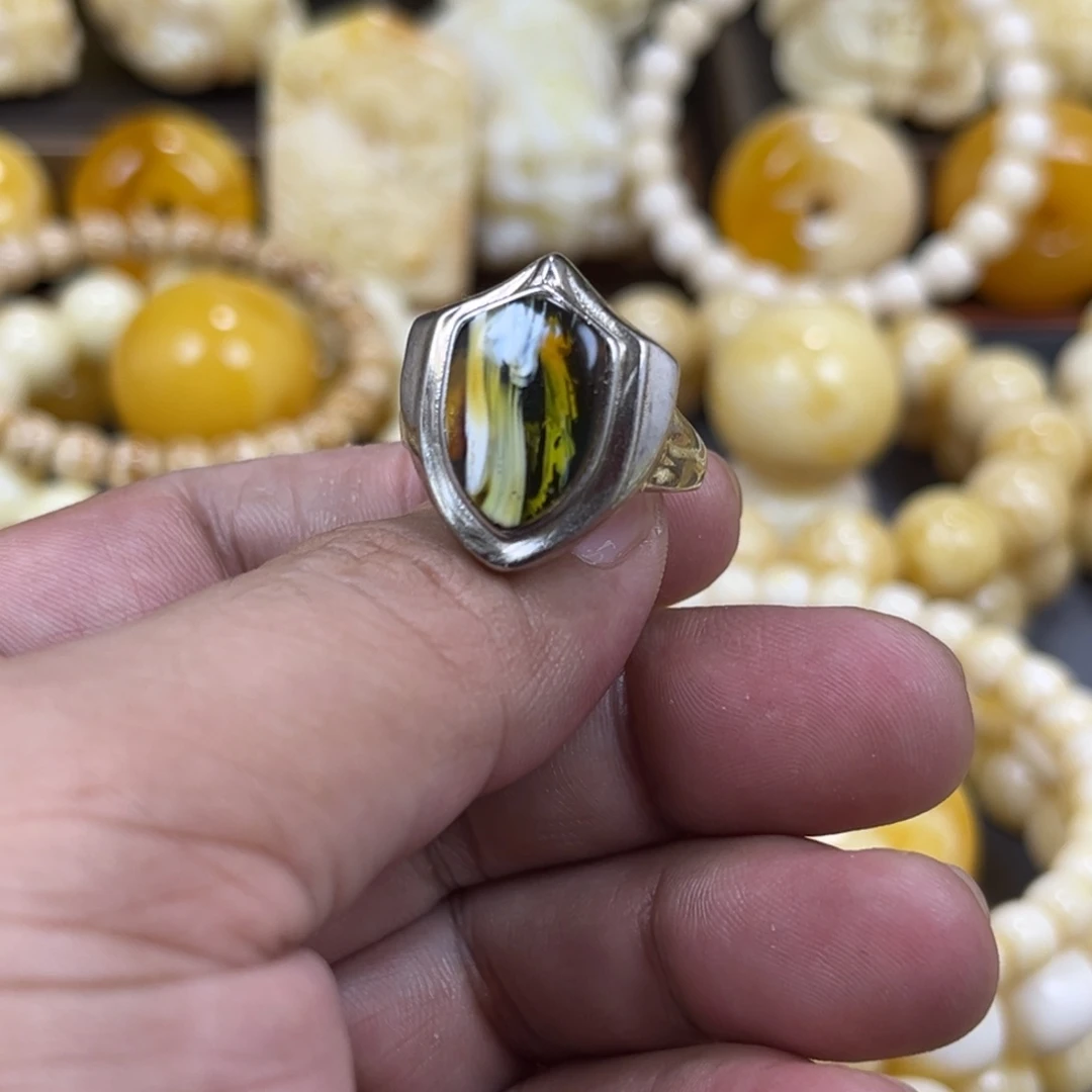 琥珀未镶嵌手串特价