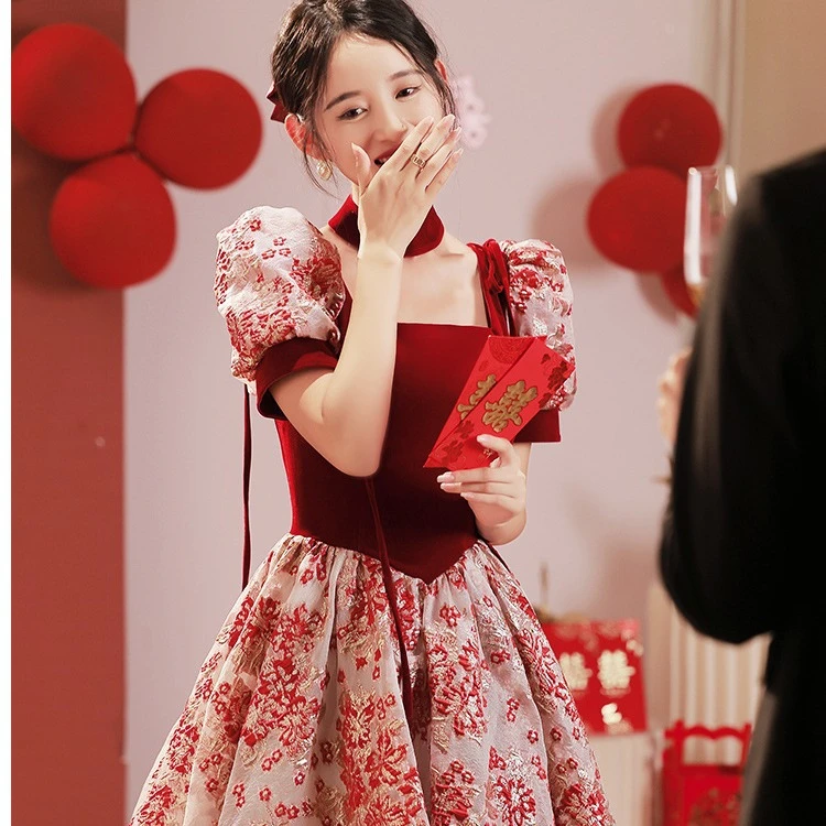 新娘敬酒服平时可穿红色订婚裙2025新款结婚晚礼服大码小个子长袖