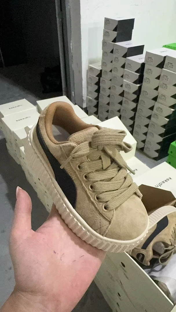 工厂品牌儿童运动鞋A5895款