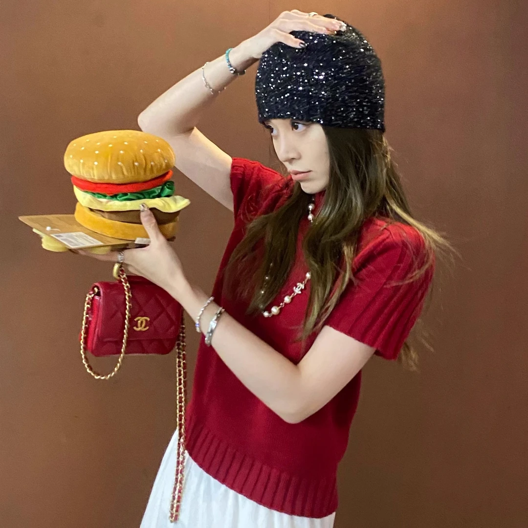 新年发财红 半高领针织短袖女简约打底内搭气质T恤显瘦短款网红