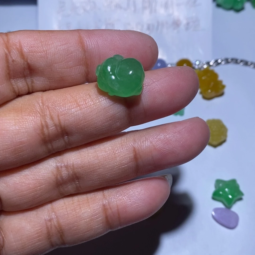 颈饰未镶嵌翡翠呆*