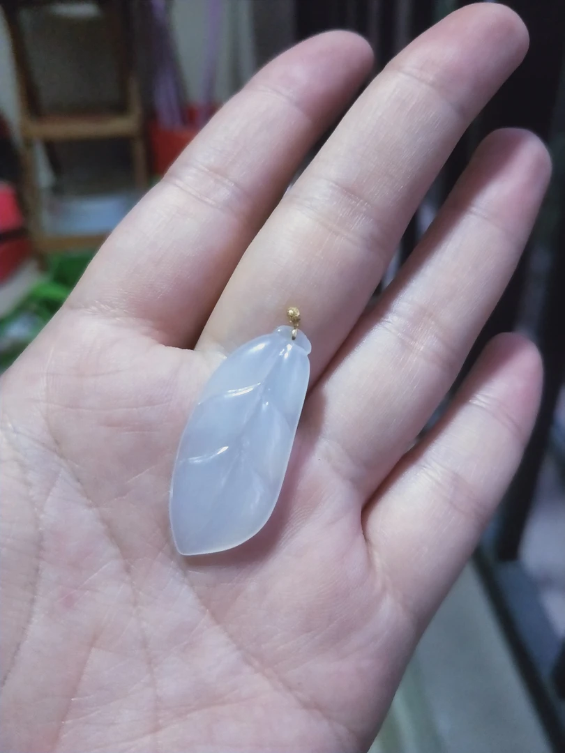 天然缅甸翡翠白冰叶子