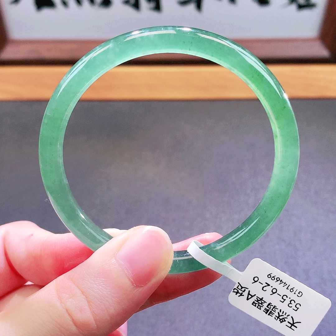 翡翠未镶嵌手镯天然翡翠