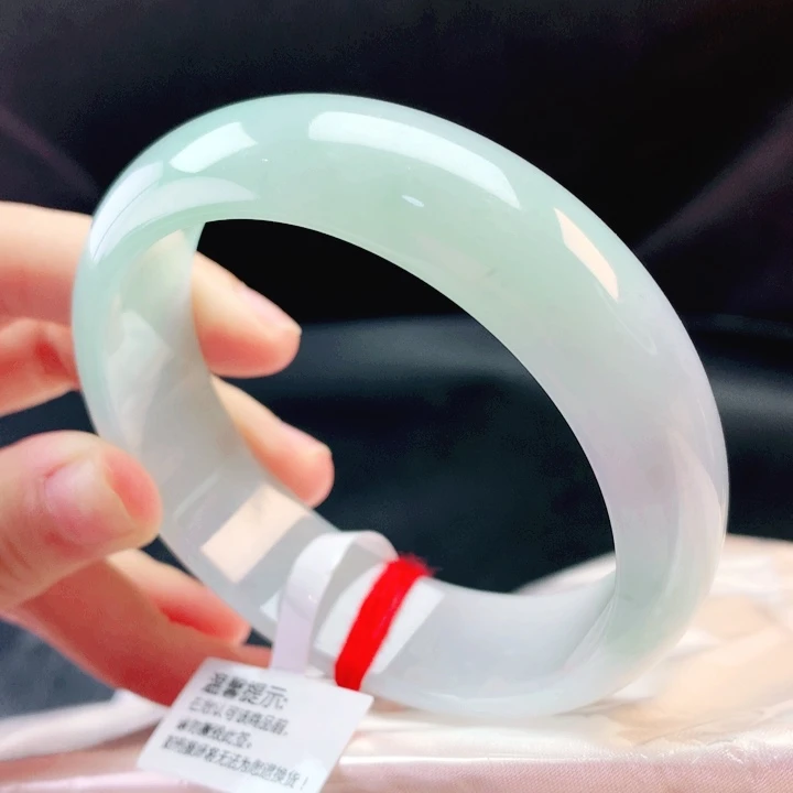 翡翠未镶嵌手镯58轮胎