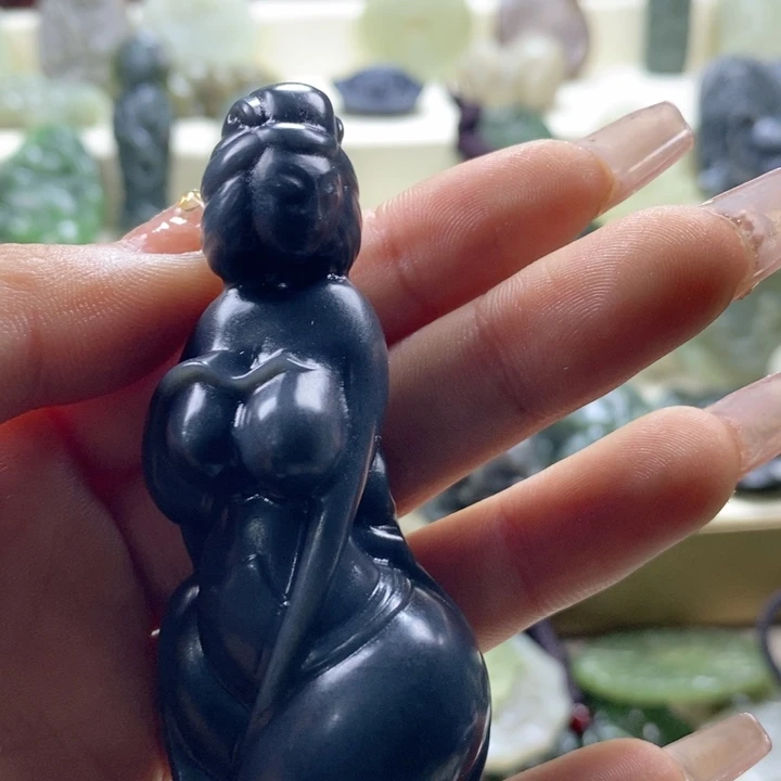 和田玉颈饰未镶嵌浮*