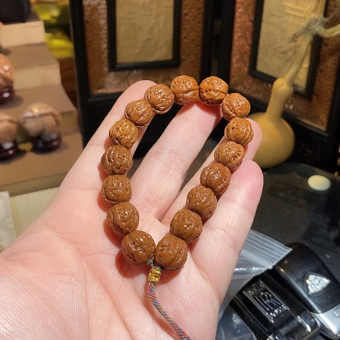文玩核桃把件1.2京八棱手串
