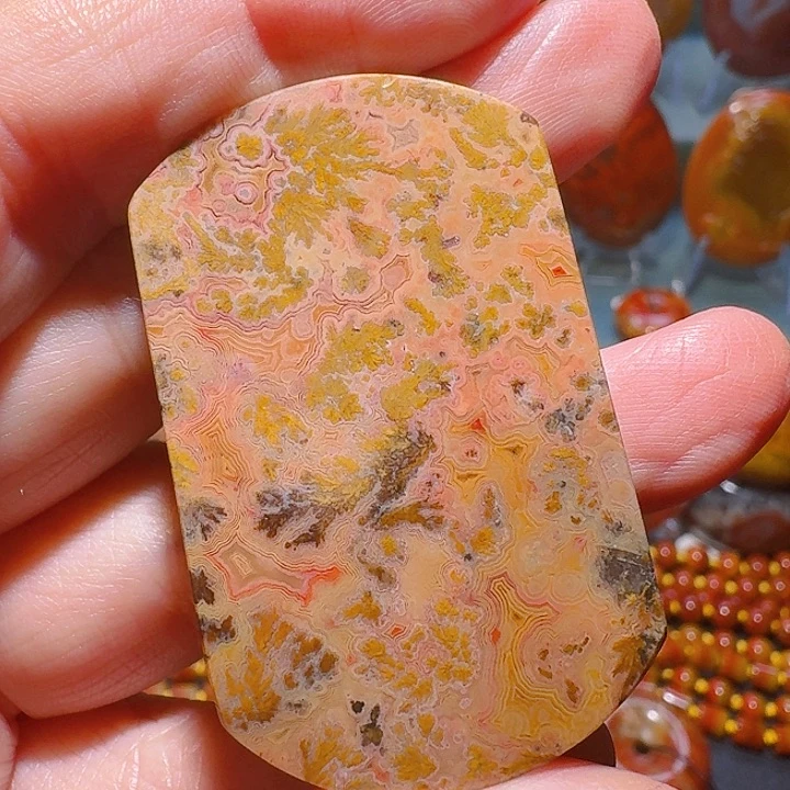玛瑙/玉髓未镶嵌珠宝半成品