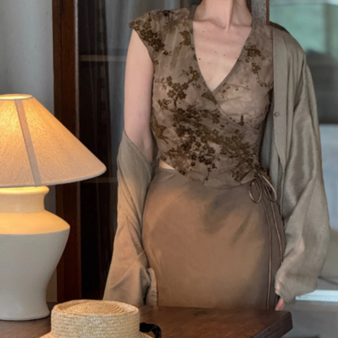 muli沐里新中式提花抽褶V领微透上衣（半裙m=s，l=m，xl=l）