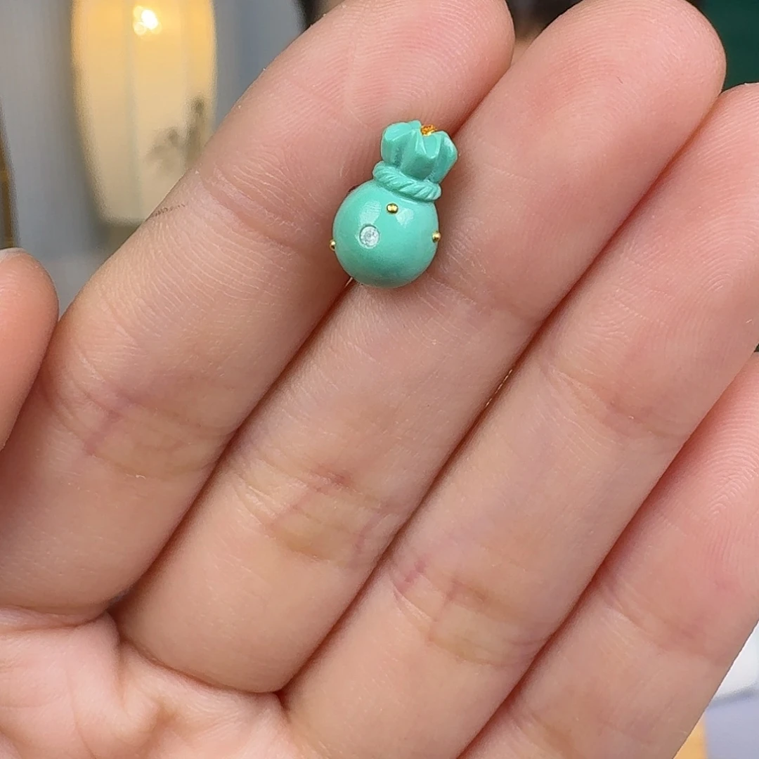 绿松石未镶嵌珠宝奇石