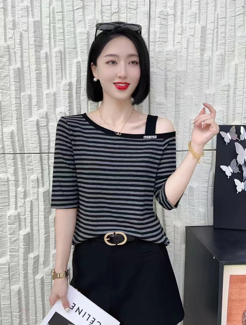 2025早秋款网红款炸街洋气条纹漏肩拼接短袖86885