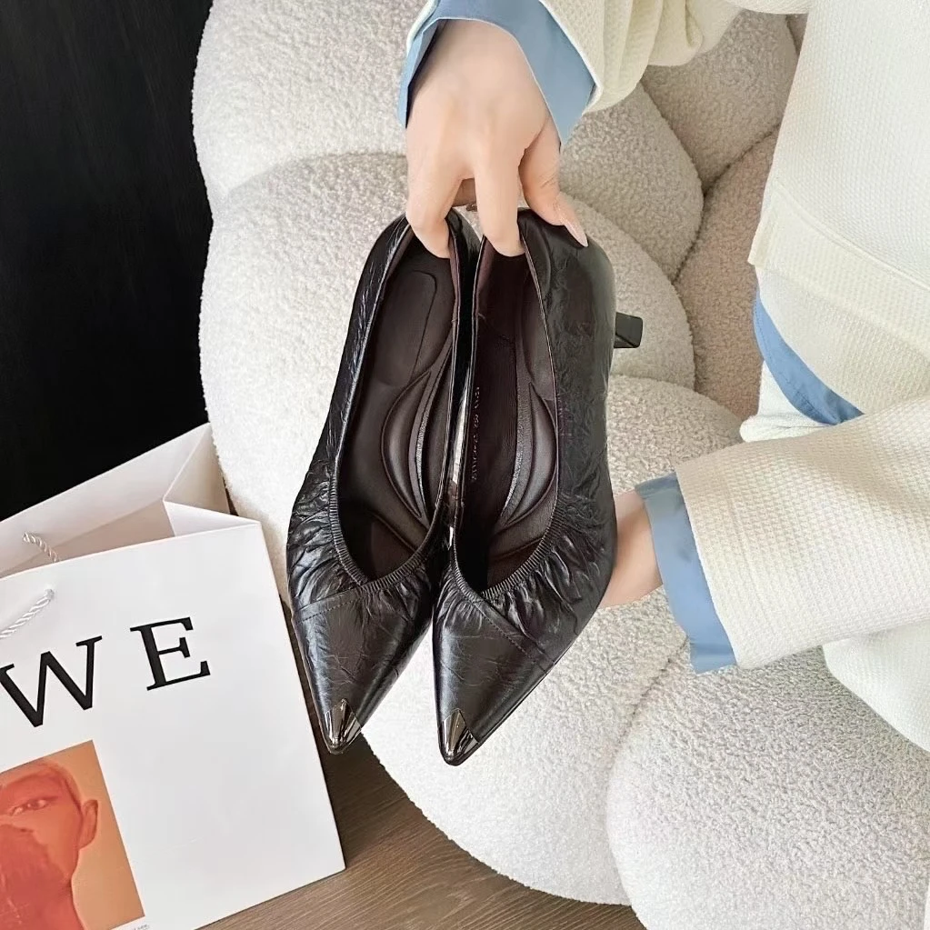 真皮尖头修面皮高跟防臭浅口单鞋时尚大气舒适188397