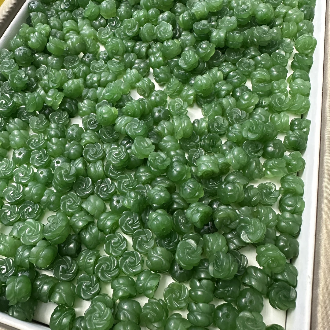 和田玉碧玉玫瑰花雕刻件多样性发一