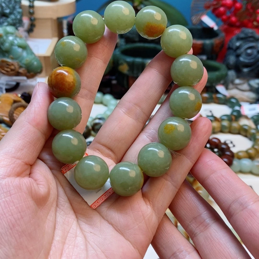 透闪石质玉手串未镶嵌