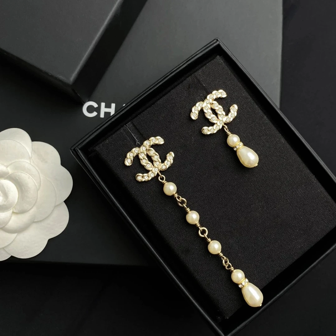 全新未使用 Chanel/香奈儿 经典双C 镶钻长短AB款 珍珠 耳环S4815