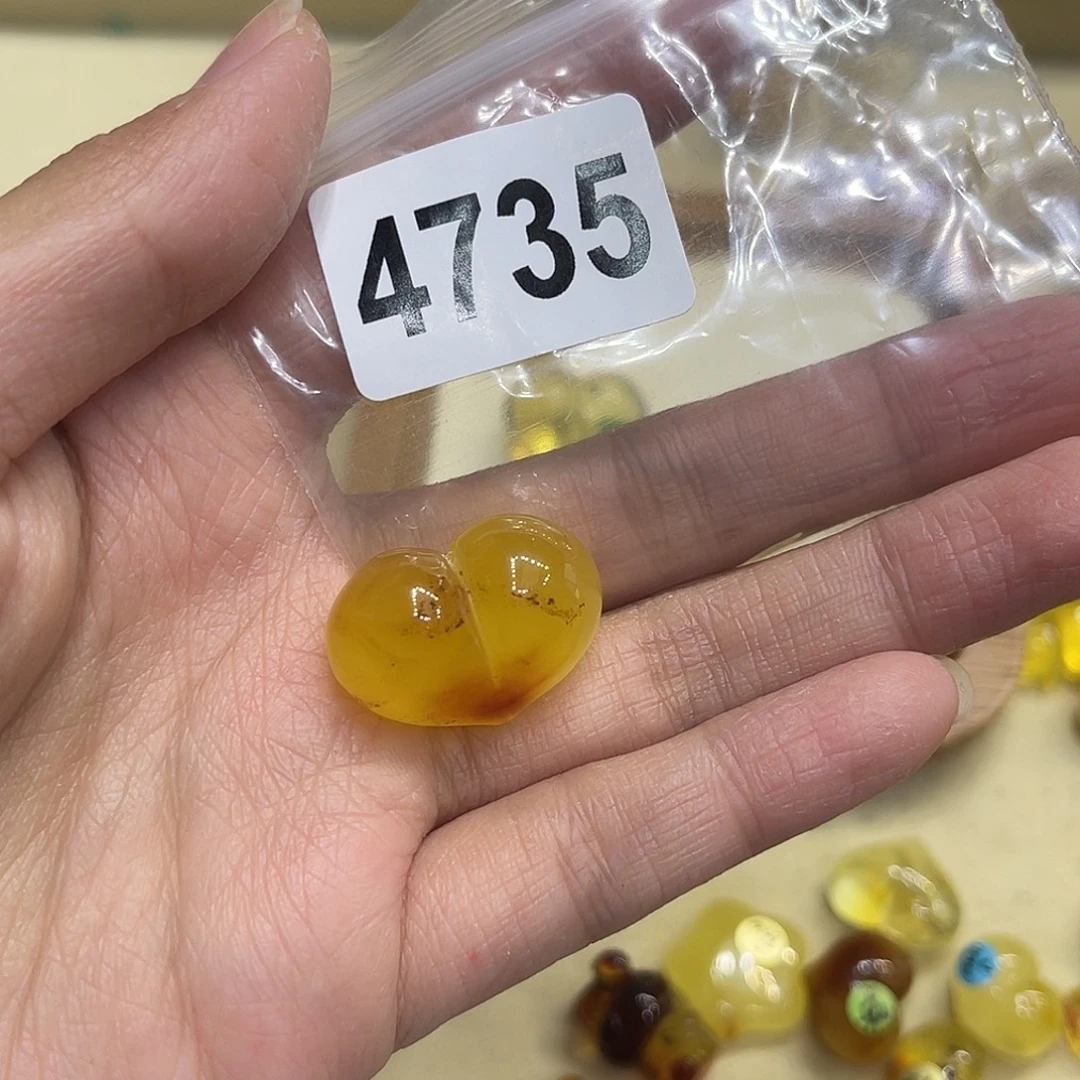 琥珀未镶嵌珠宝奇石