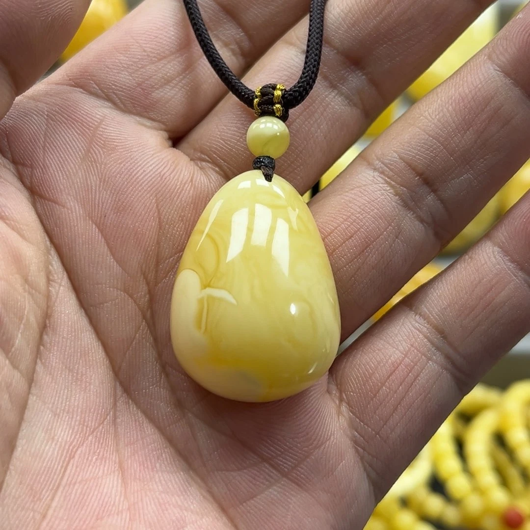 苗***蜜蜡未镶嵌珠宝奇石