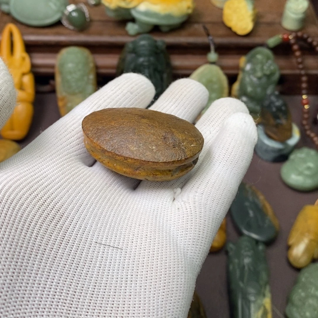 用***8岫岩河磨玉（透闪石质玉）未镶嵌挂件