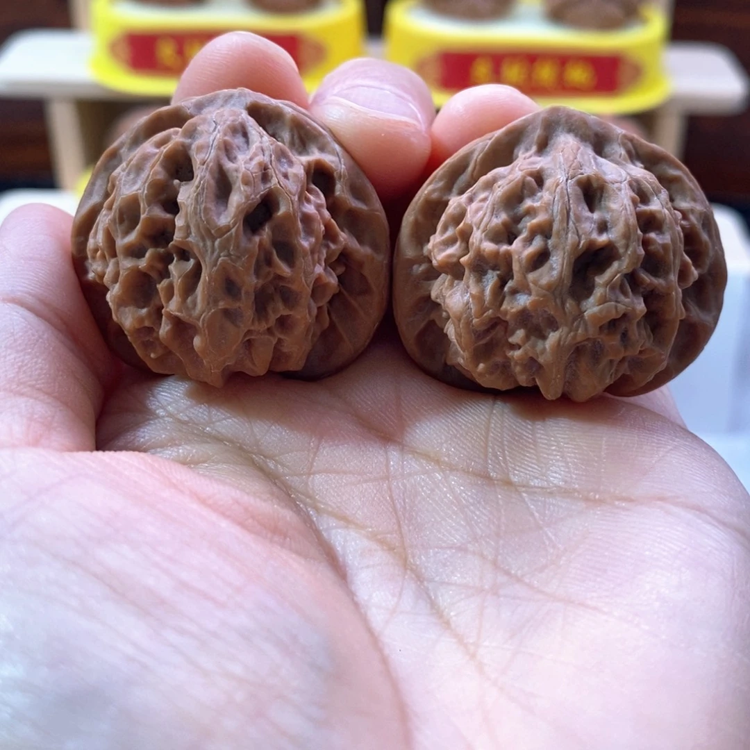 惜***时文玩核桃吊坠37宫灯
