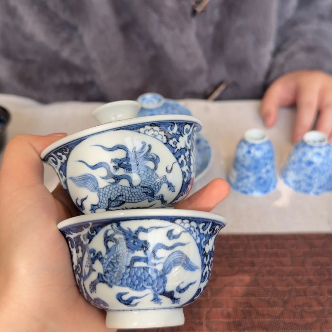 瓷片青花瓷器的制作工艺与工艺等方面都有