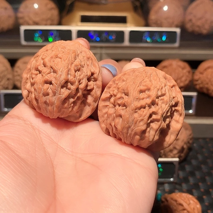 文玩核桃把件寿桃39尺