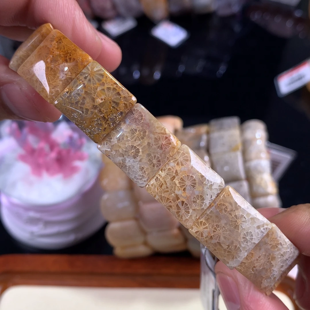 硅化珊瑚（珊瑚玉）未镶嵌吊坠(赠链)53号雨伞蕾丝