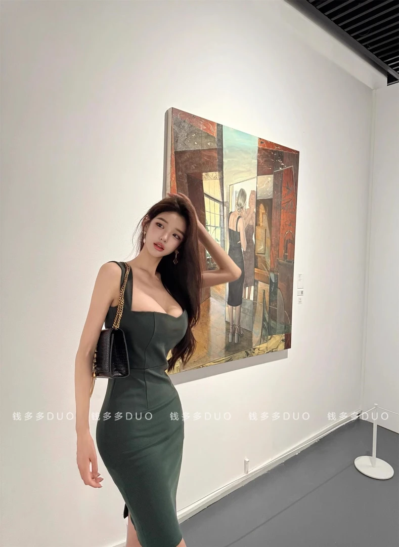 显身材御姐连衣裙性感修身包臀裙收腰背心裙中长款大方得体的裙子