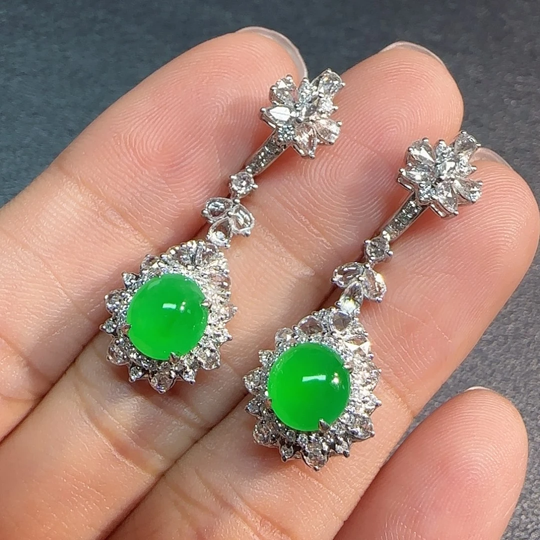 翡翠18K金镶嵌耳坠蛋面