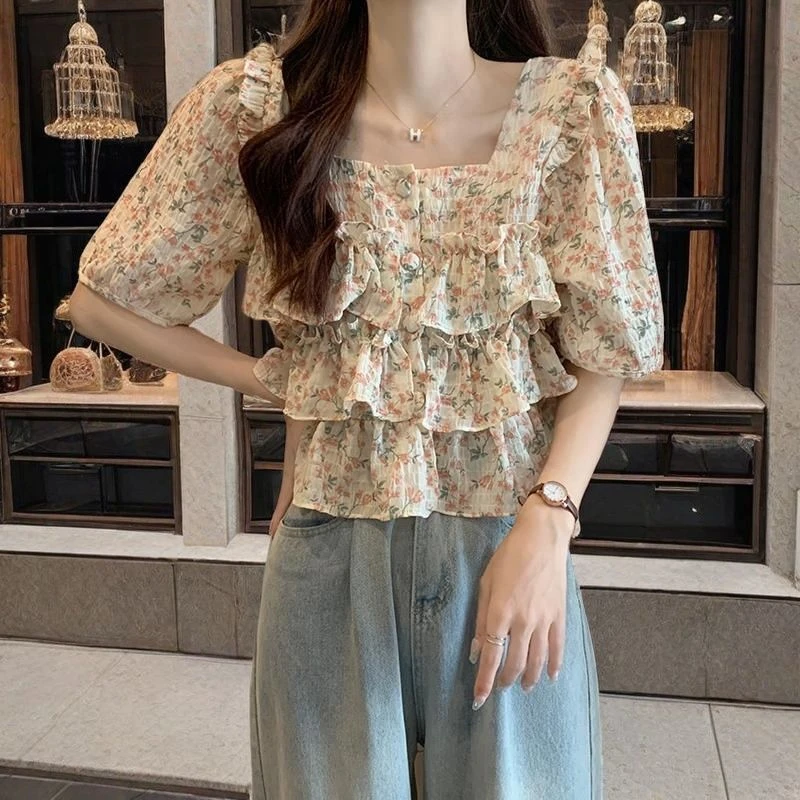 设计方领雪纺短款女夏上衣感小众衬衫显瘦荷叶女装大码碎花短袖设