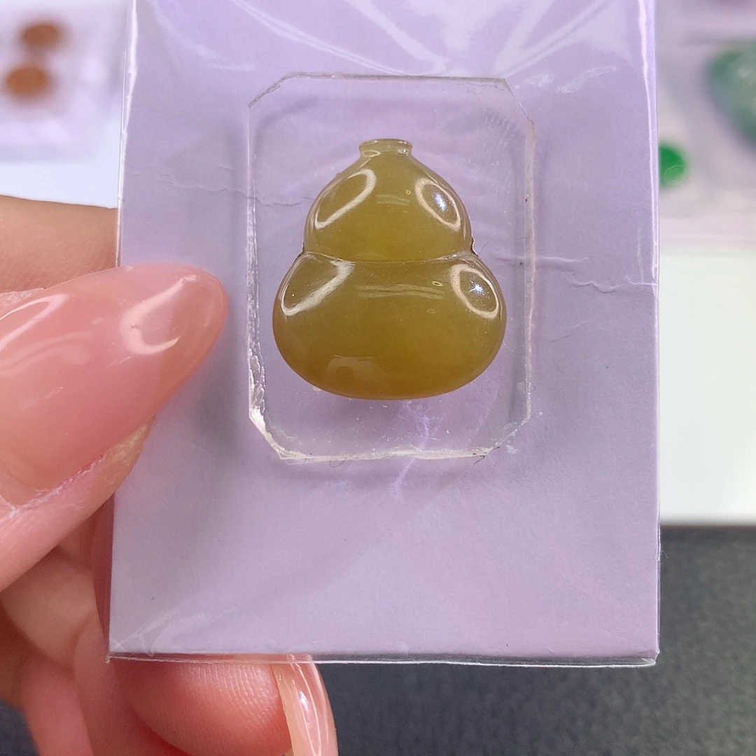 定制翡翠未镶嵌葫芦