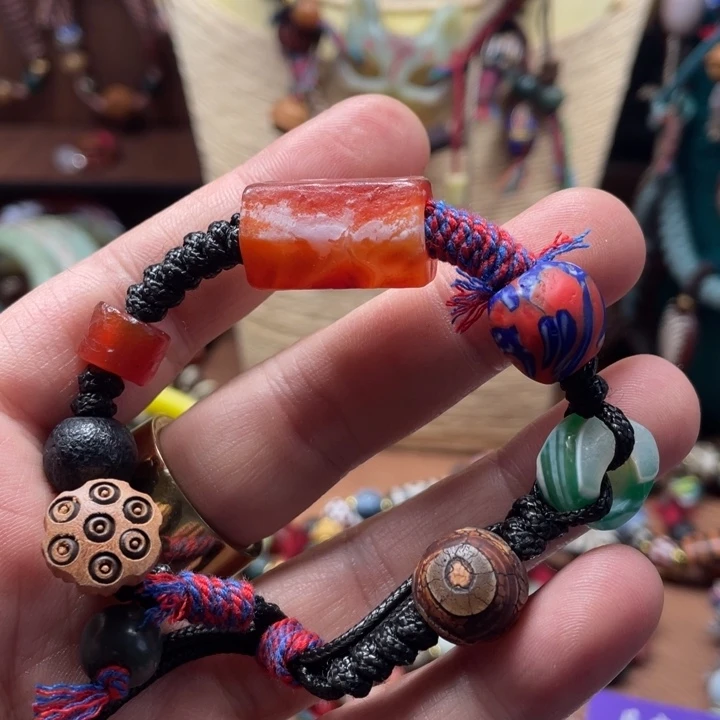 玛瑙/玉髓颈饰未镶嵌