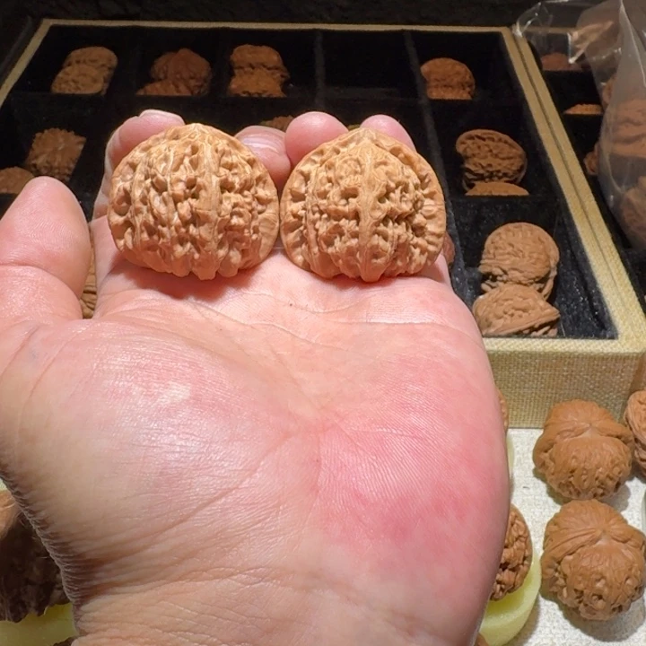 吊坠文玩核桃40白狮子