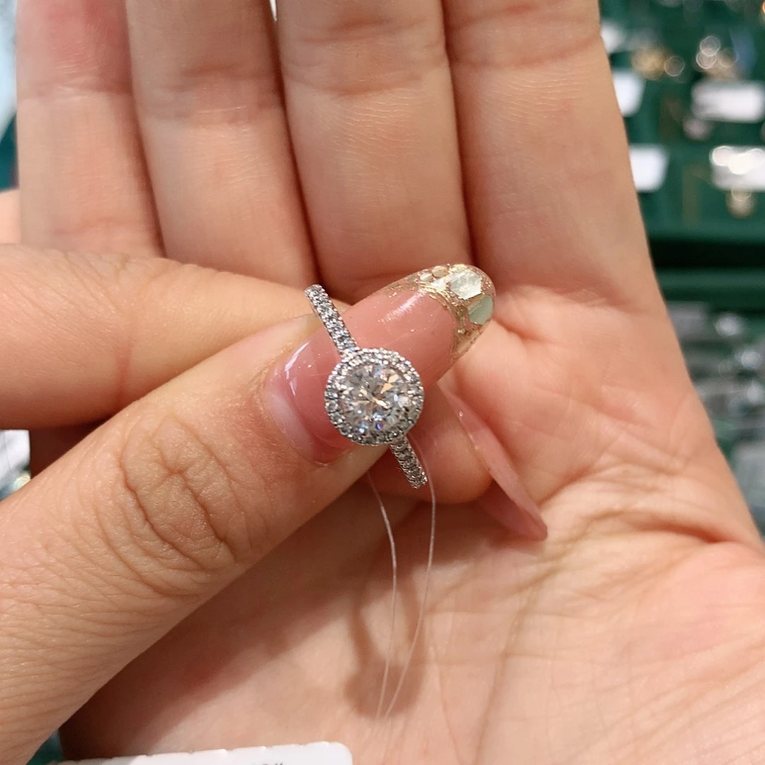 实验室培育钻石18K金镶嵌