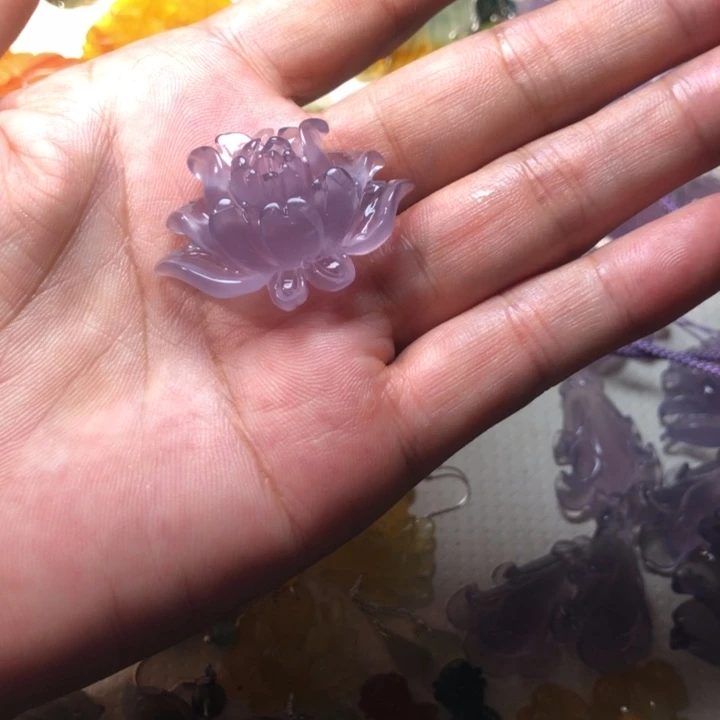 健***丽未镶嵌蛇纹石玉耳坠