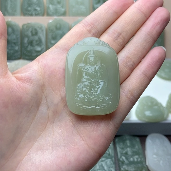 和田玉未镶嵌颈饰