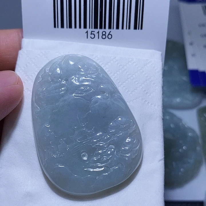 翡翠未镶嵌颈饰天光墟翡翠市场现金代购