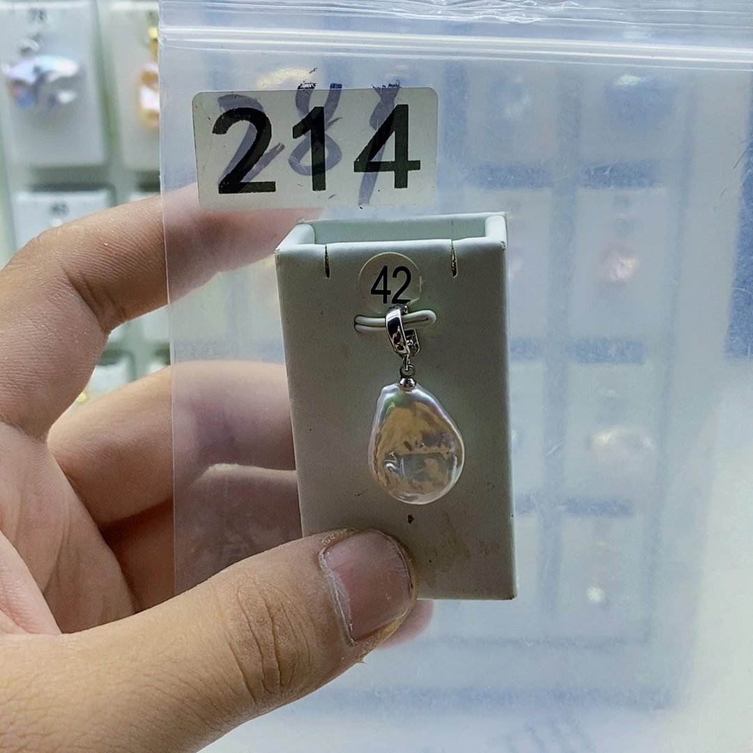 淡水珍珠合金颈饰