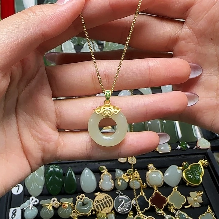 吊坠(赠链)银S925镶嵌和田玉