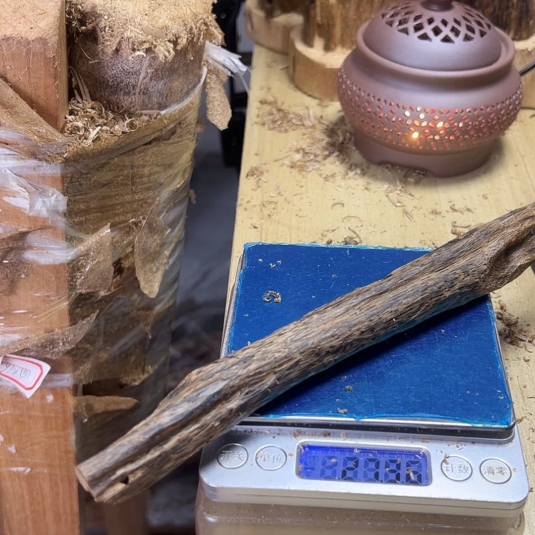 香料绿奇楠虫漏27克白棋天然虫