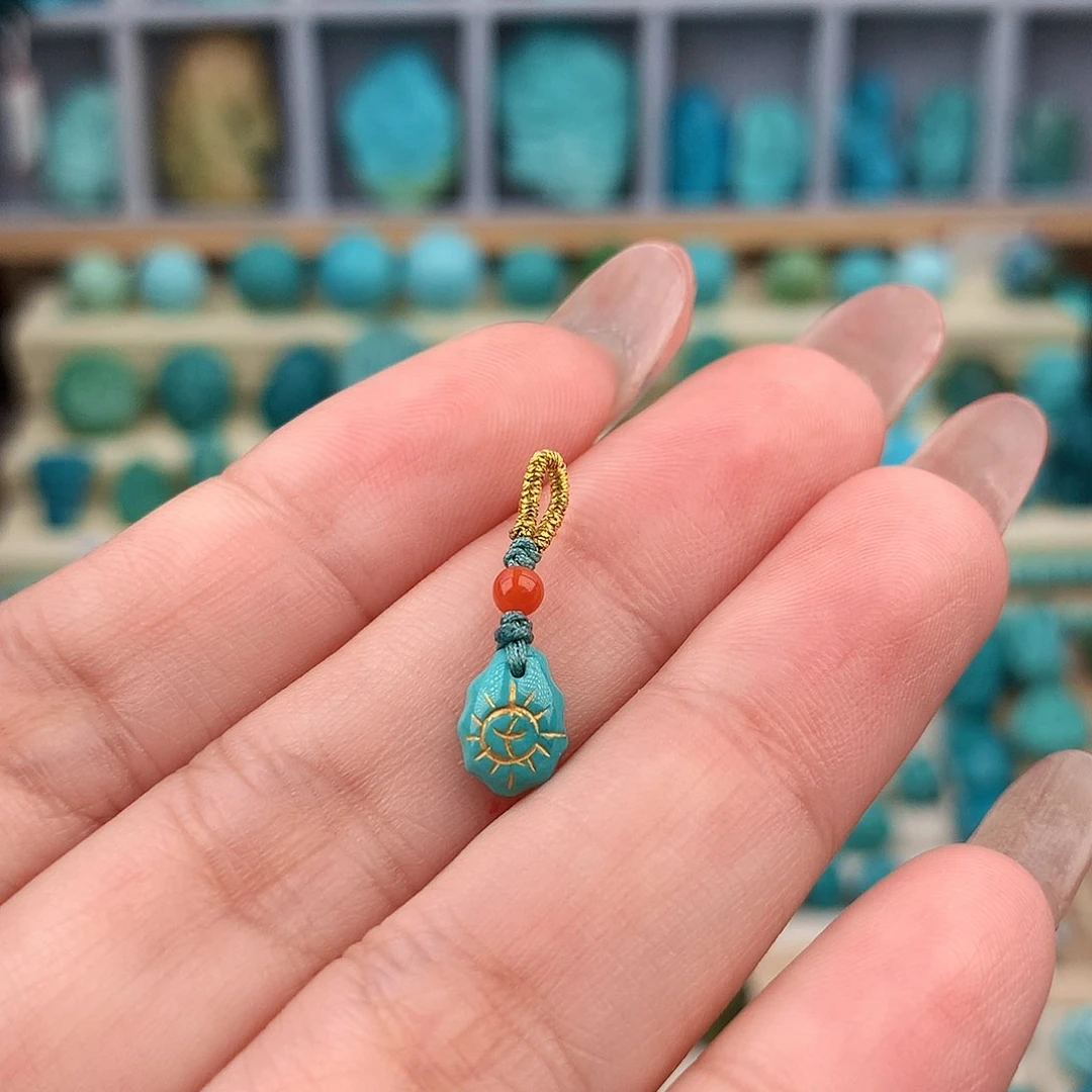 未镶嵌绿松石珠宝奇石