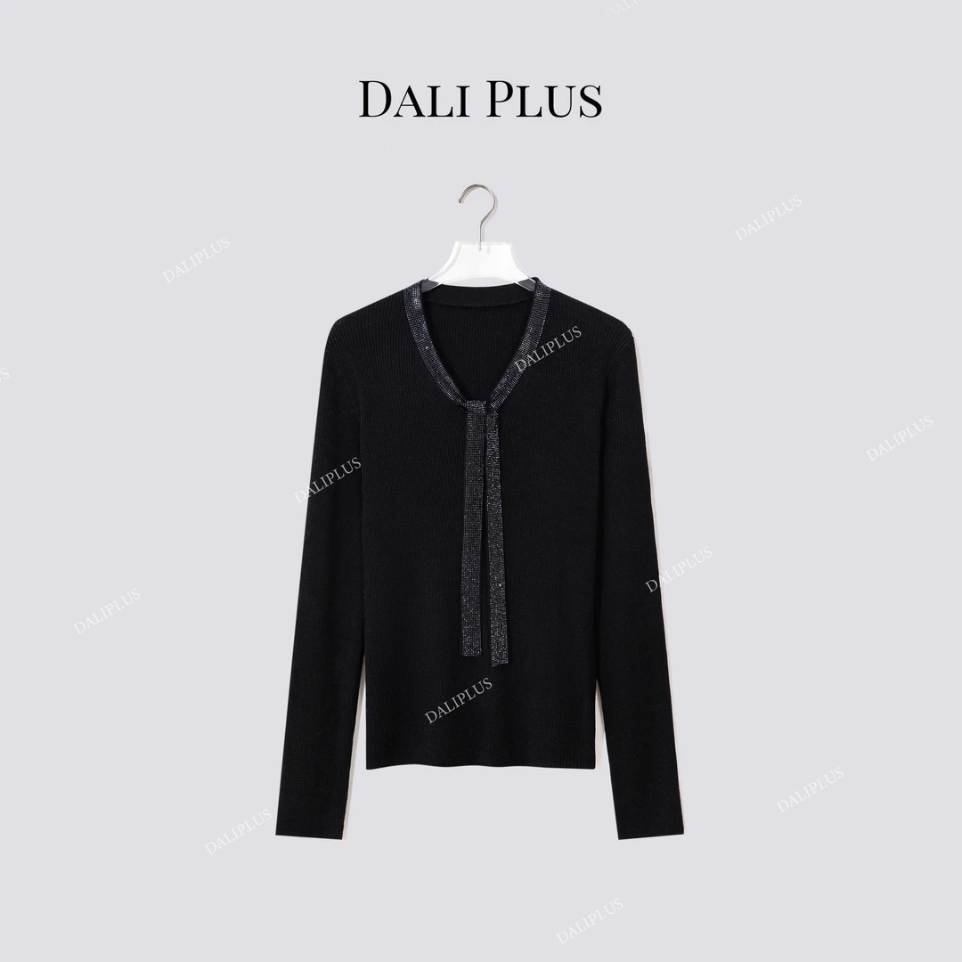 DALI PLUS‘钻石飘带’’山羊绒羊毛混纺打底纸片人针织衫-D5CH5359