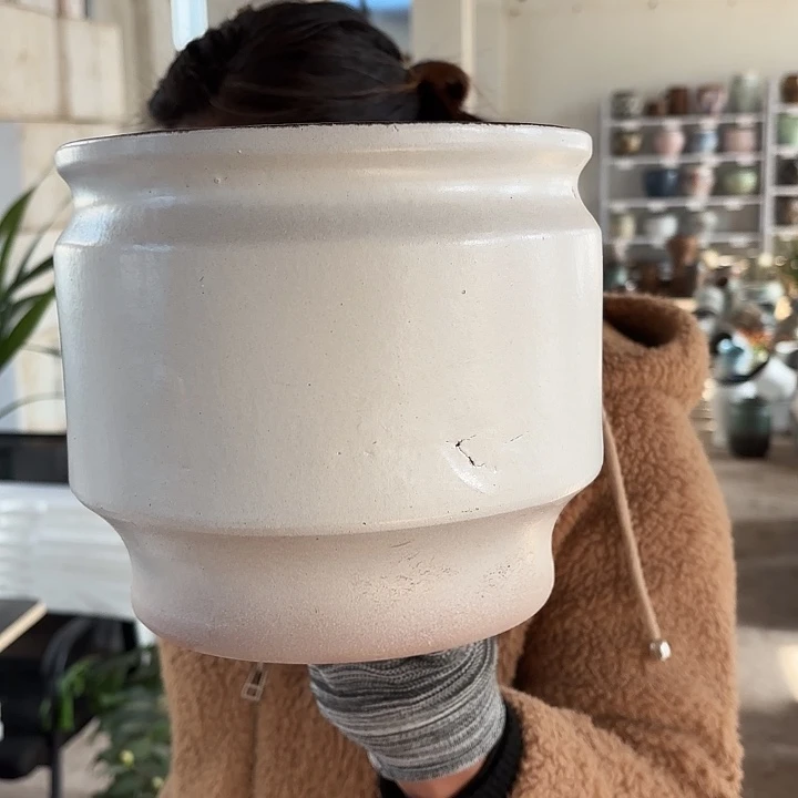 瑕疵高19口21花盆