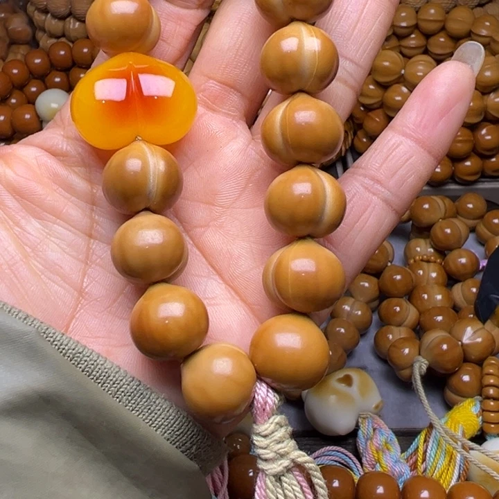 吊坠橄榄核聚宝盆
