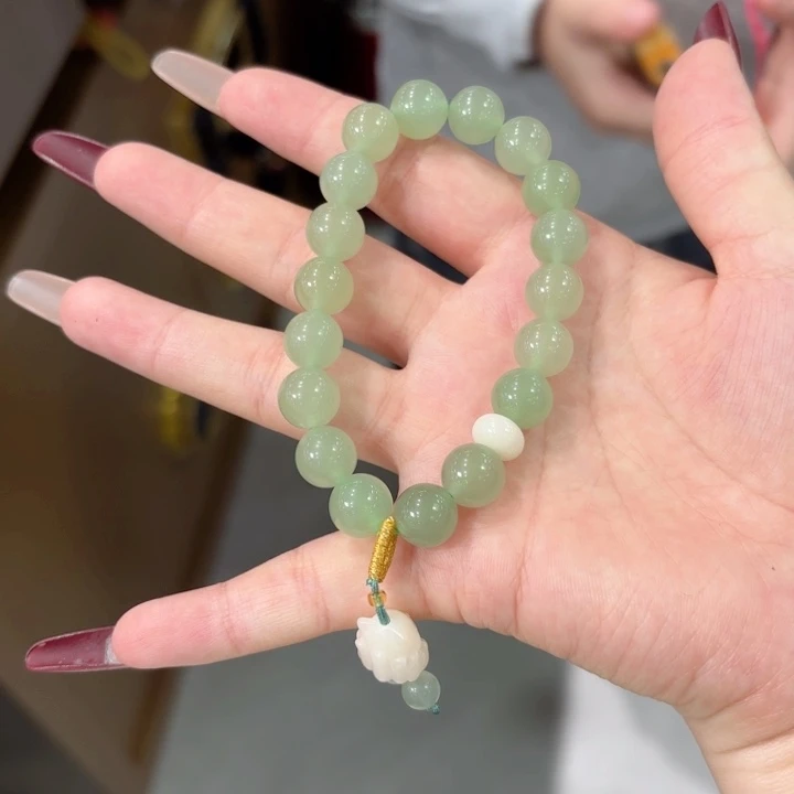 东陵石未镶嵌手镯