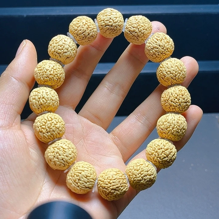 桃核吊坠蚂蚁纹手串