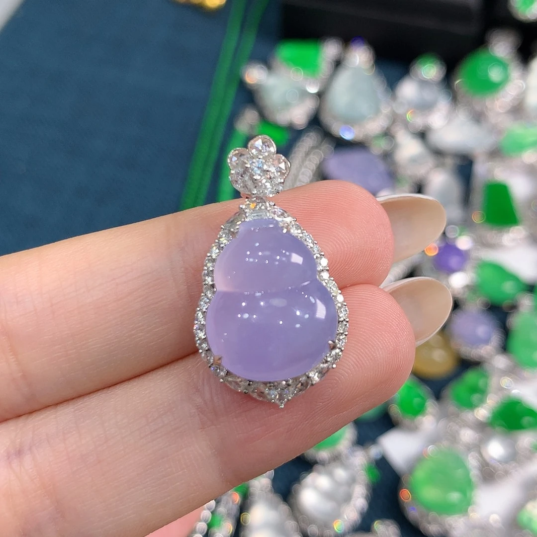 翡翠18K金镶嵌颈饰木那冰胶粉紫葫芦 48小时鉴赏期