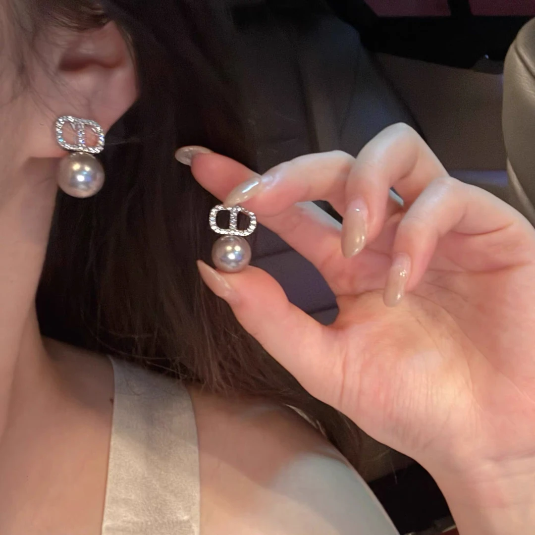 铜合金耳饰 【N105】2025爆款气质轻奢百搭简约精致网红设计师耳