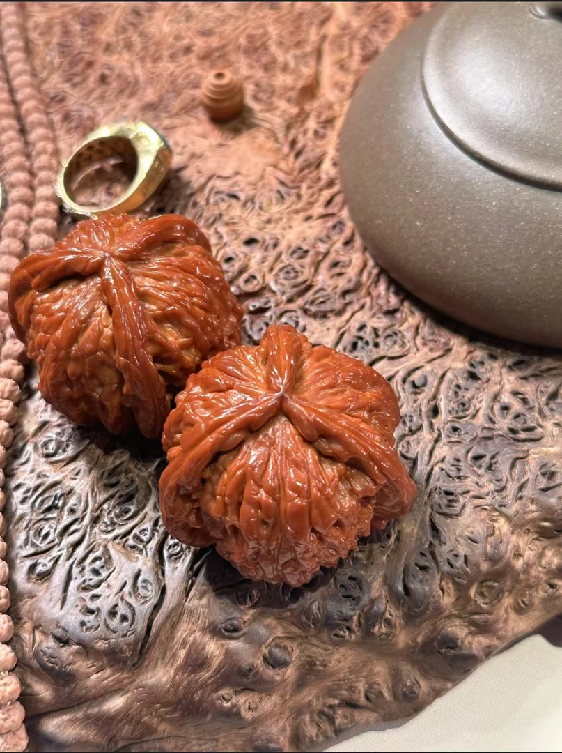 精品配对野外生文玩小核桃手捻把玩圆润饱满八棱大粗筋