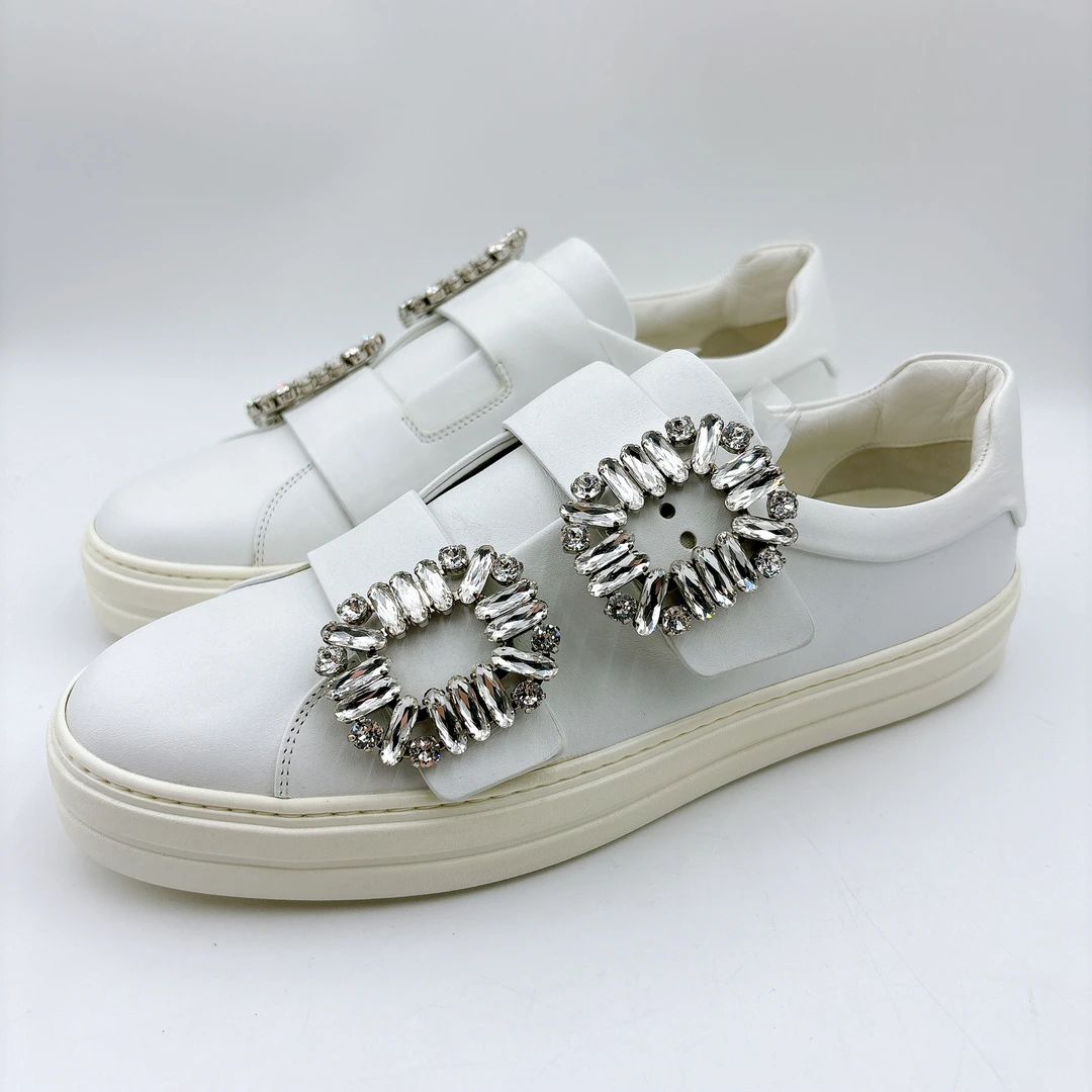 99新 Roger Vivier/罗杰·维威耶 38码/经典双扣闪钻板鞋/BM00733