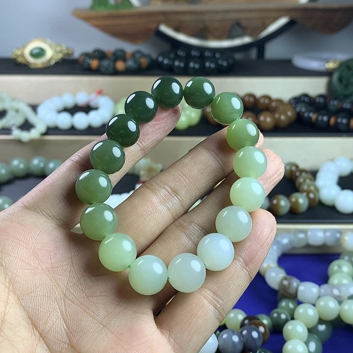 袁***儿手串未镶嵌和田玉